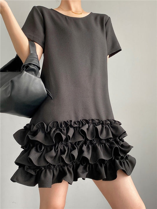 Hepburn style small black dress ruffle edge skirt