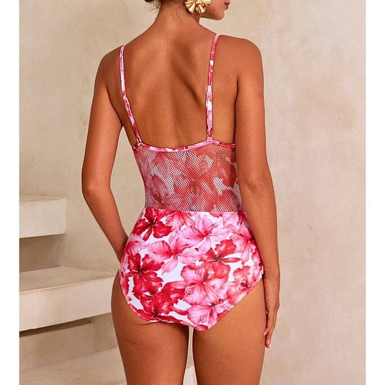 Close fitting fashionable design one-piece swimsuit